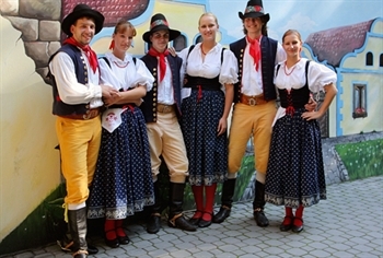 Czech FOLKLORE EVENING