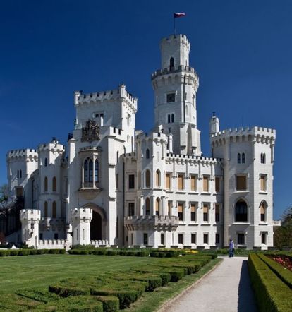 Castle-hluboka-nad-vltavou1s.jpg