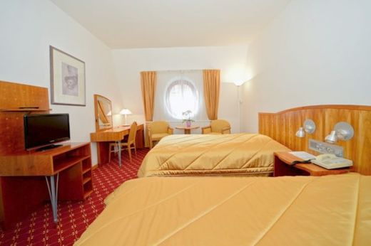 Cristal-palace-sap-hotel2.jpeg