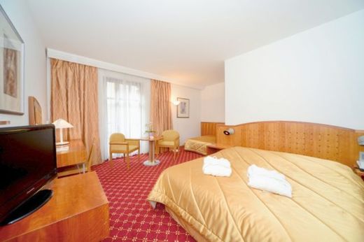 Cristal-palace-sap-hotel3.jpeg