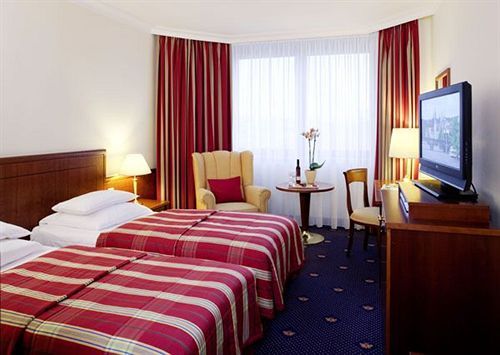 diplomat-hotel5.jpg
