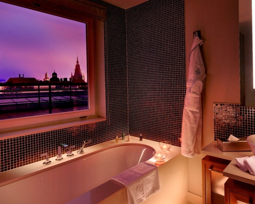 KIPRGBohemia-Suite-BathroomLBS2.JPG