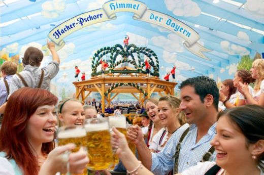 Oktoberfest-01s.jpg