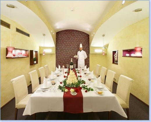 Triton Private room.jpg